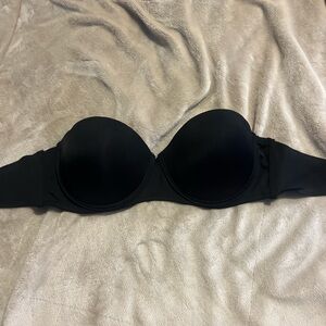 Fashion Nova Classic Black Strapless Bra